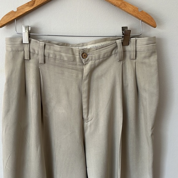 Tommy Bahama 100% silk tan slacks size 36. - Picture 4 of 7